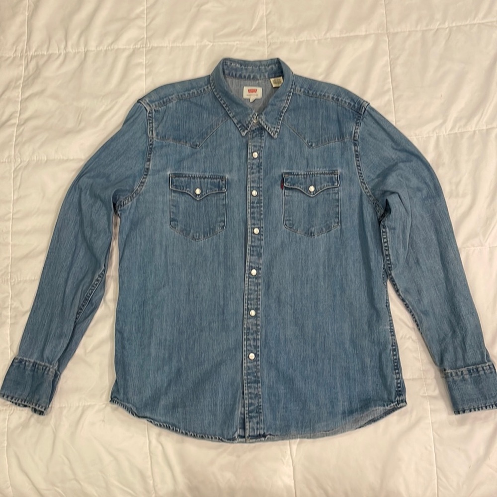Like New Levi’s Pearl Snap Denim Western Shirt